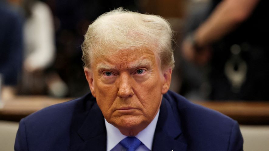 শপথ নেয়ার পরপরই অভিবাসীদের বিরুদ্ধে অভিযানের পরিকল্পনা ট্রাম্পের